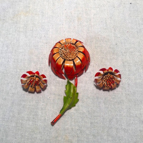 Vintage Metal Orange Flower Earrings and Brooch Set - Picture 1 of 7